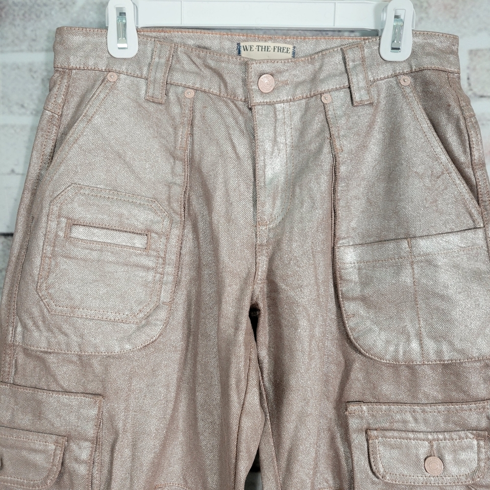 We the Free Lap of Luxury Low Rise Barrel Horseshoe Cargo Coated Pants 26 - Picture 6 of 14